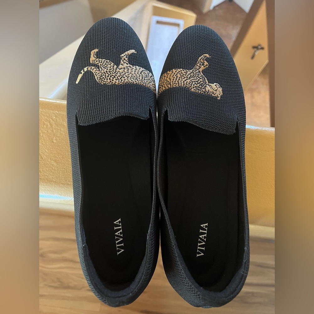 EUC: VIVAIA Black Loafers with Leopard Embroidery - Picture 3 of 4